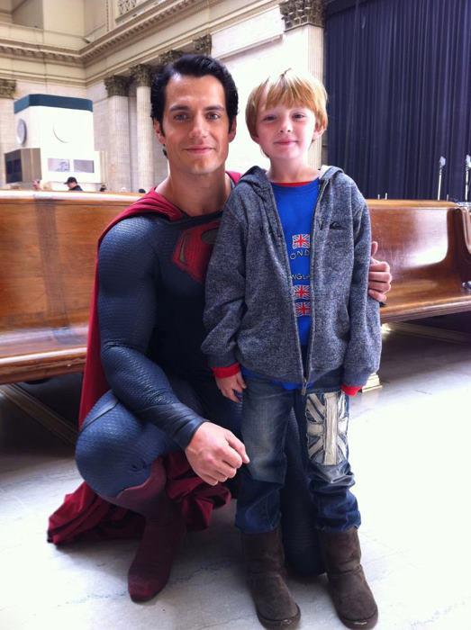 henry-cavill-nuevo-superman-hombre-de-acero