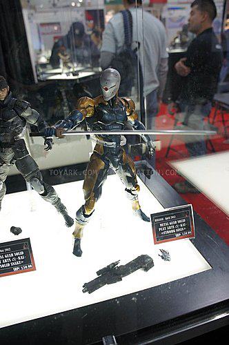 metal-gear-solid-ninja-statue-toy-merchandising