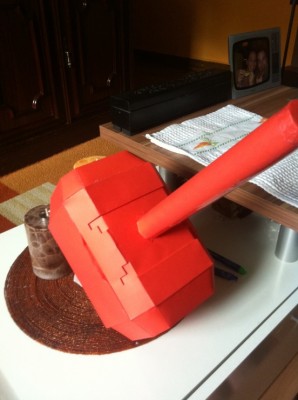 como-hacer-el-martillo-de-thor-6 Martillo de Thor en papel 6