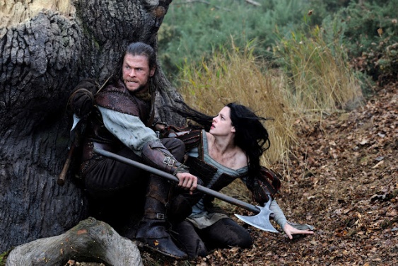 snow-white-huntsman