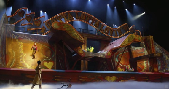 http://www.lacasadeel.net/wp-content/uploads/2012/06/cirque-du-soleil-worlds-away-pelicula.jpg