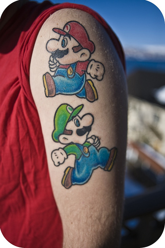 MARIO Y LUIGI MARIO Y LUIGI