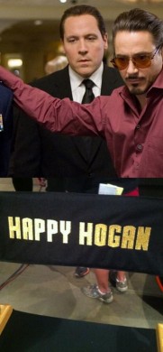 Jon Favreu como Happy Hogan