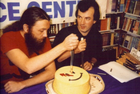 Moore y Gibbons