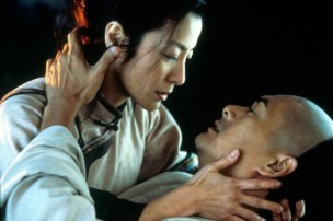 Weinstein Co. confirma secuela de "Tigre y Dragón" 1 Michelle-Yeoh-and-Chow-Yun-Fat-in-Crouching-Tiger-Hidden-Dragon-2000-Movie-Image
