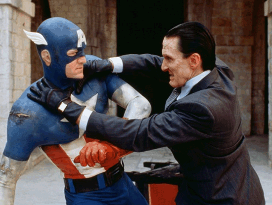 Capitán América (1990) O cómo acabar con la esperanza de un Marvel Zombie 10 capitan-america-1990-lucha-capitan-vs-craneo-rojo
