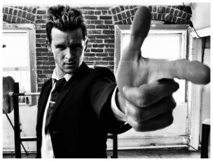 Corto no oficial de Veneno 1 Corto-Veneno-Ryan-Kwanten