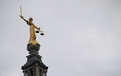 Escultura de la dama justicia (Old Beiley, Londres)