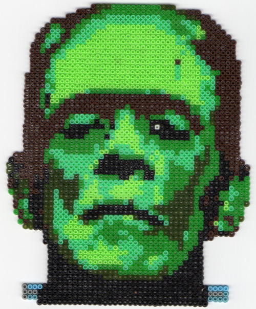 Por la red circula este espléndido Frankenstein en beads. Uno de nuestros clientes presentó esta misma figura en uno de nuestros concursos