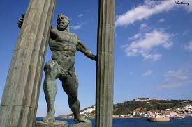 Hércules separando las columnas que señalaban el límite del mundo conocido