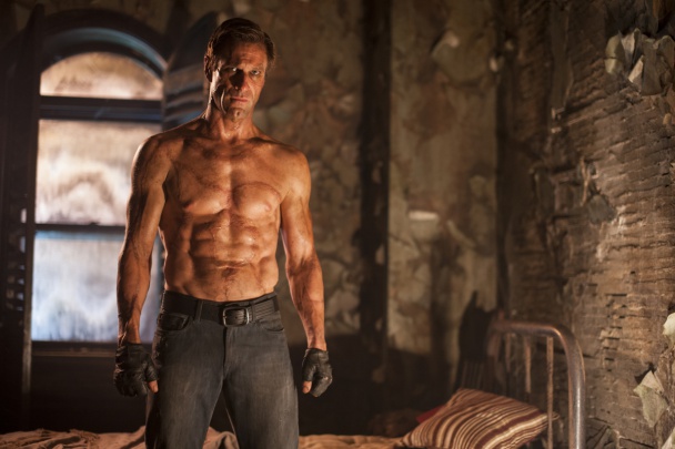 Tráiler e imágenes de I, Frankenstein 2 aaron