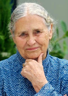 Doris Lessing, autora británica y ganadora del Premio Nobel de Literatura, fallece a los 94 años