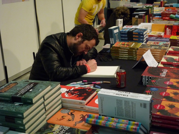 Segundo día en el Expocómic 2013 3 David Rubin firmando ejemplares