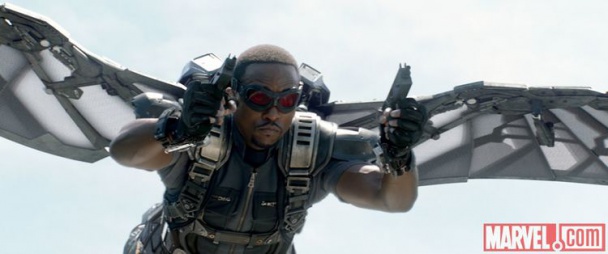 Anthony Mackie habla sobre el Halcón de cara a 'Capitán América: Civil War' 1 falcon