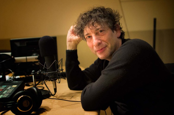 neil gaiman autor oceano al final del camino