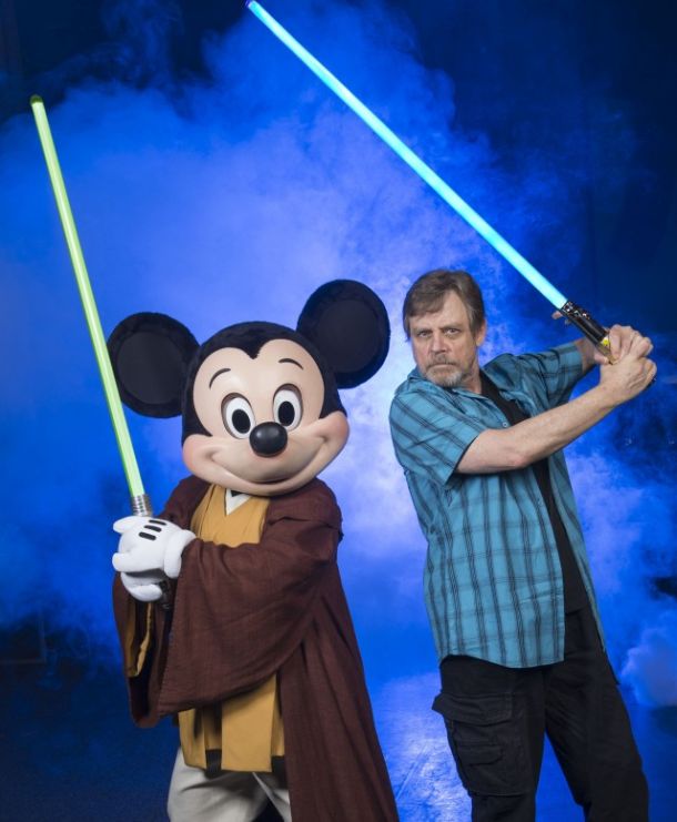 Mark Hamill ya luce como un maestro Jedi 1 Mark Hamill Star Wars
