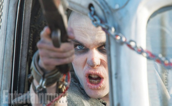 mad-max-fury-road-nicholas-hoult