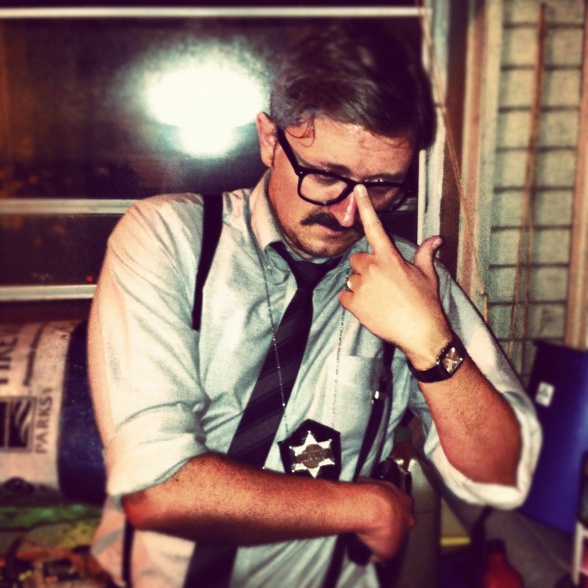 Los mejores 'cosplays' de los colaboradores de Batman 6 Cosplay Jim Gordon