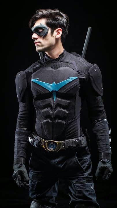 Los mejores 'cosplays' de los colaboradores de Batman 8 Cosplay Nightwing 2