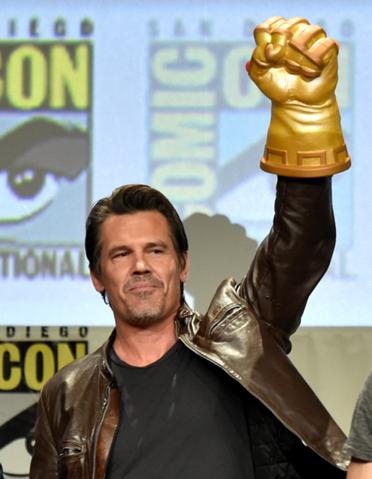 372px-Josh_Brolin_Gauntlet