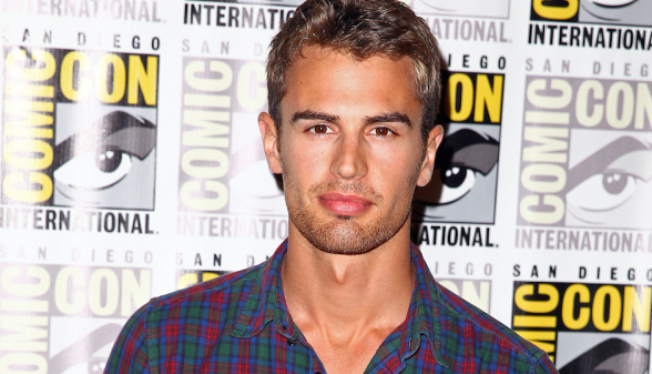 Theo James - Comic Con