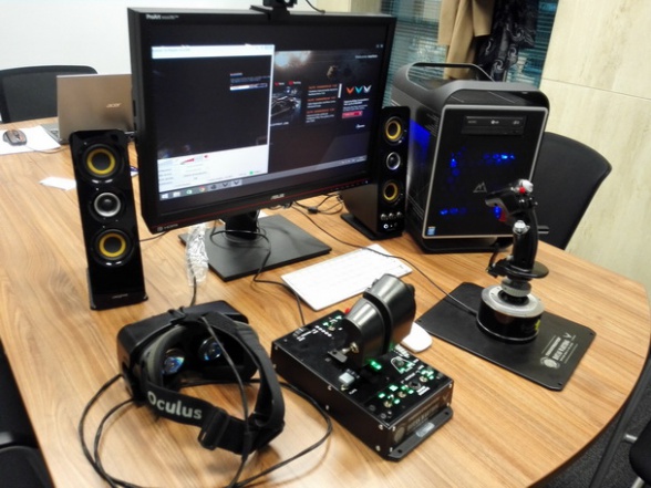 Probamos Elite: Dangerous con las Oculus Rift 2 Probamos Elite: Dangerous con las Oculus Rift