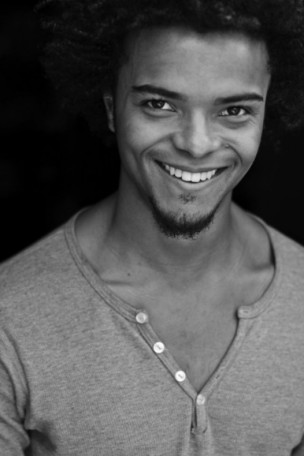 Eka Darville