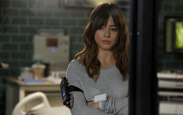 Skye en Agentes de SHIELD 2x11 - Aftershocks