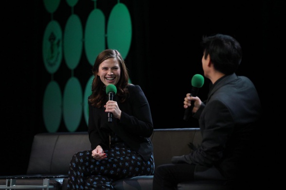 hayley-atwell-emerald-con