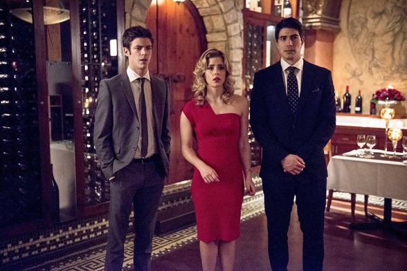 brandon-routh-grant-gustin-emily-bett-the-flash