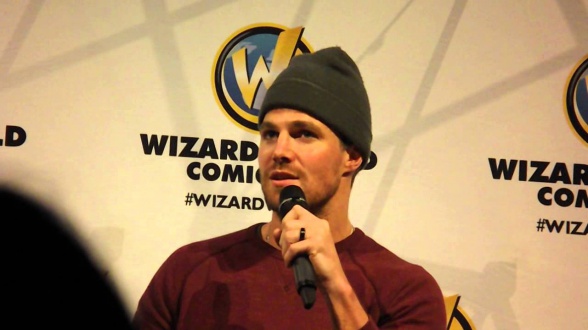 Stephen Amell - Wizard World Comic Con 2015