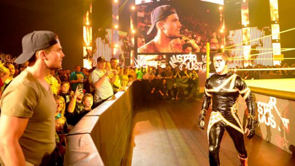 wwe-stephen-amell-stardust-arrow-º