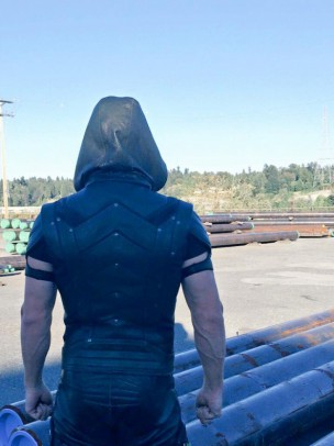 Stephen Amell confirma su combate con Stardust 1 AmellVsStardust