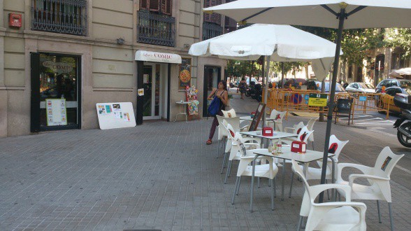 Bar de cómics en Barcelona: Len's Comic Café 9 len's comic cafe barcelona 11