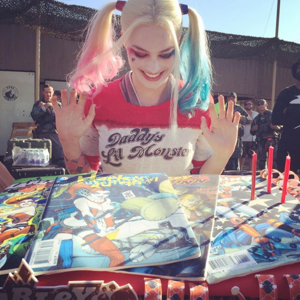 margot-robbie-harley-quinn-escuadron-suicida-tarta