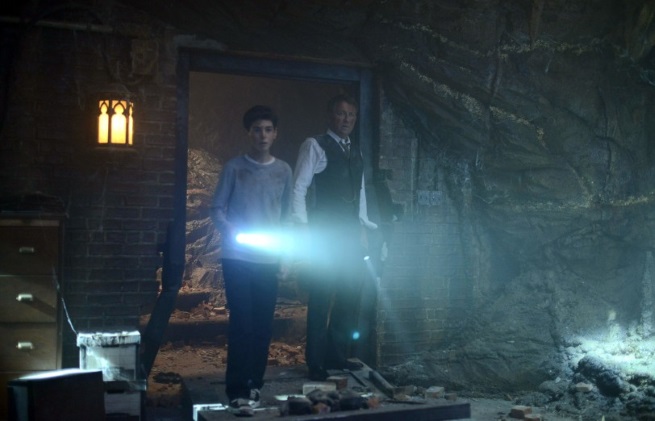 Primer vistazo a la cueva de la temporada 2 de 'Gotham' 1 Gotham Cueva