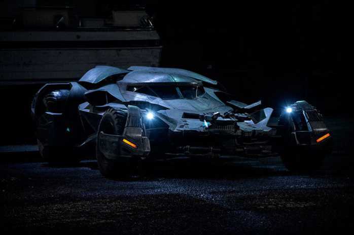 Nueva imagen y vídeo del batmóvil de 'Batman v Superman' 2 Batman v Superman 6
