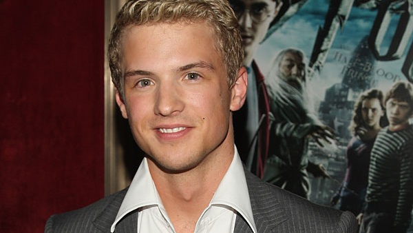 Freddie Stroma