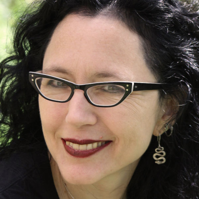 'Deep Gravity' de Gabriel Hardman, Corinna Bechko y Fernando Baldó 6 Corinna Bechko