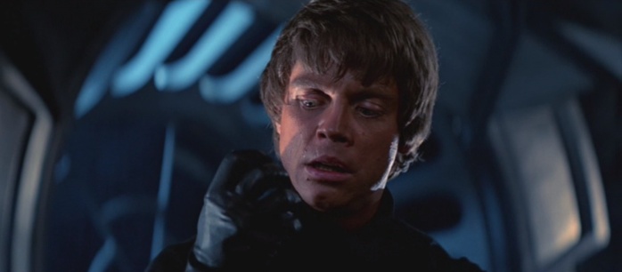 Luke Skywalker sucumbe al lado oscuro