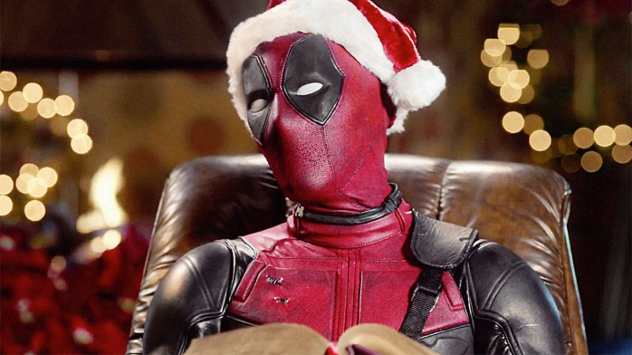 deadpool-santa-hat