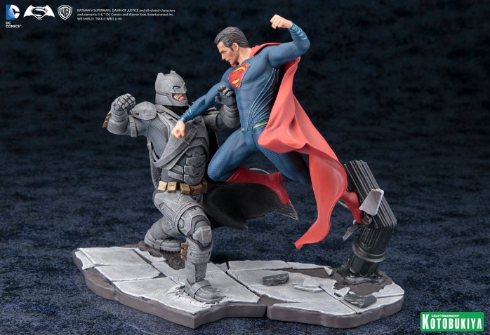 Revelada la estatua Kotobukiya de 'Batman V Superman' 4 Kotobukiya Batman Superman 02