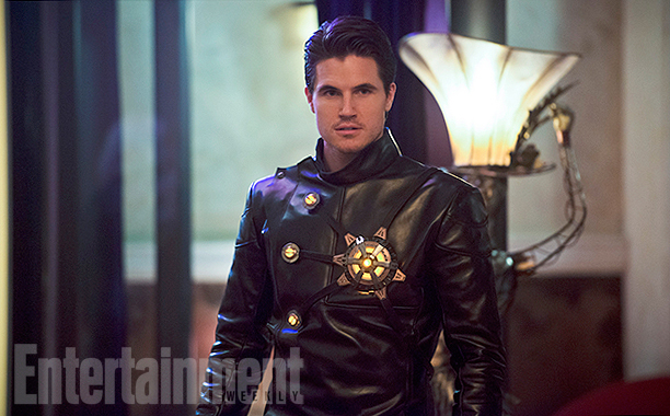 Robbie Amell anuncia la muerte de un personaje principal de 'The Flash' 2 Ronnie Raymond Deathstorm