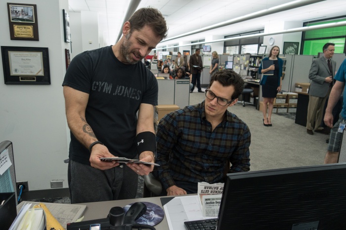 zack-snyder-henry-cavill-batman-vs-superman