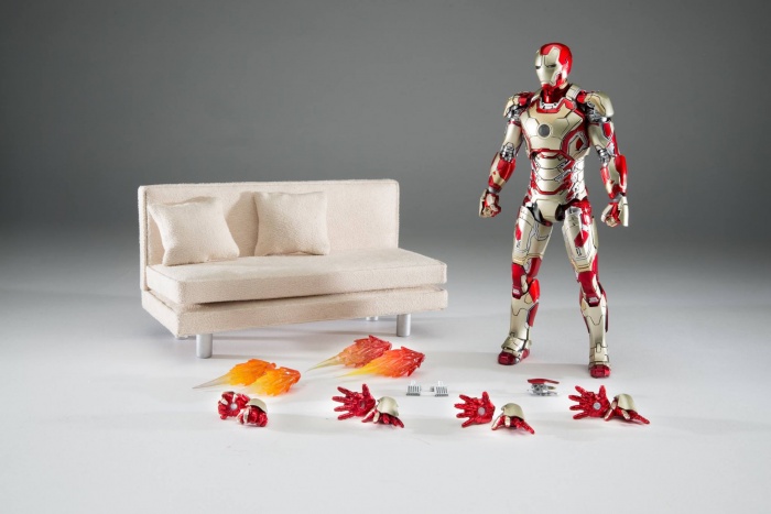 Comicave Studios Iron Man