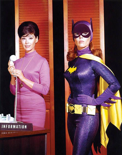 Las caras de Barbara Gordon (Batgirl) 3 Yvonne-Craig