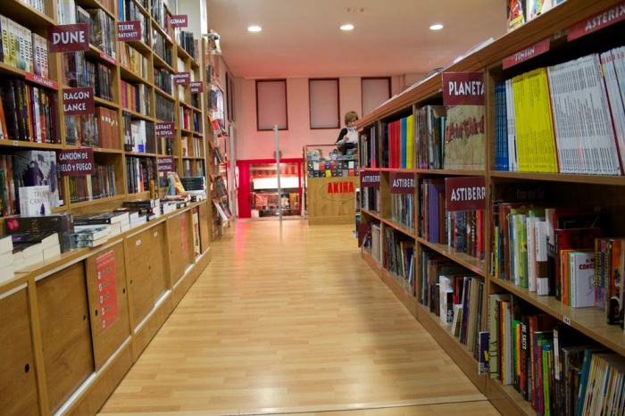 La Tienda del Mes: Akira Cómics 6 Akira Cómics-libros