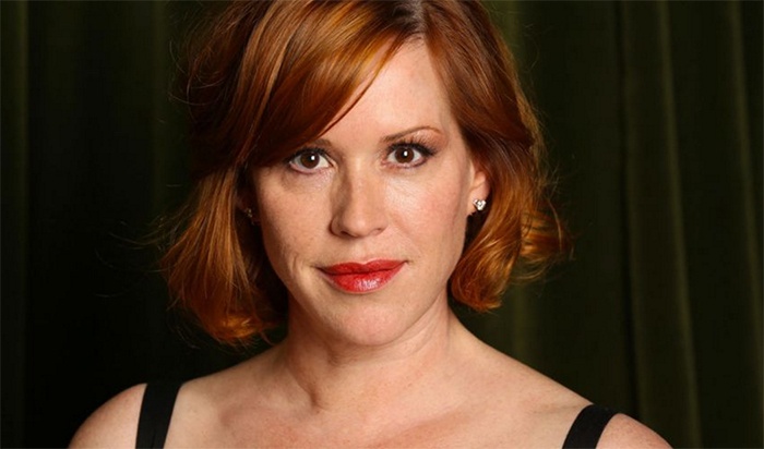 Molly Ringwald se une a la serie 'Riverdale' como madre de Archie 1 molly-ringwald