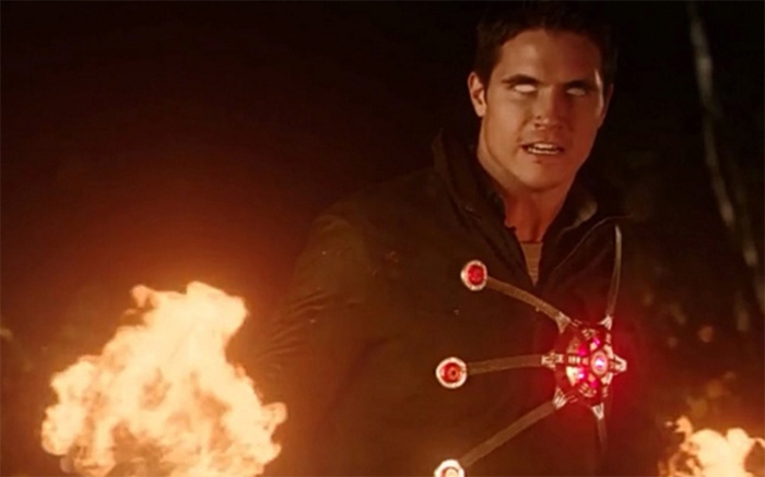 Robbie Amell, The Flash