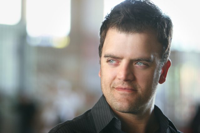 'Runaways' ya tiene actores para interpretar a los villanos 8 Kevin Weisman - Runaways